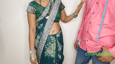 Sexy Komal: La blusa del komal fue cosida suelto por el sastre...