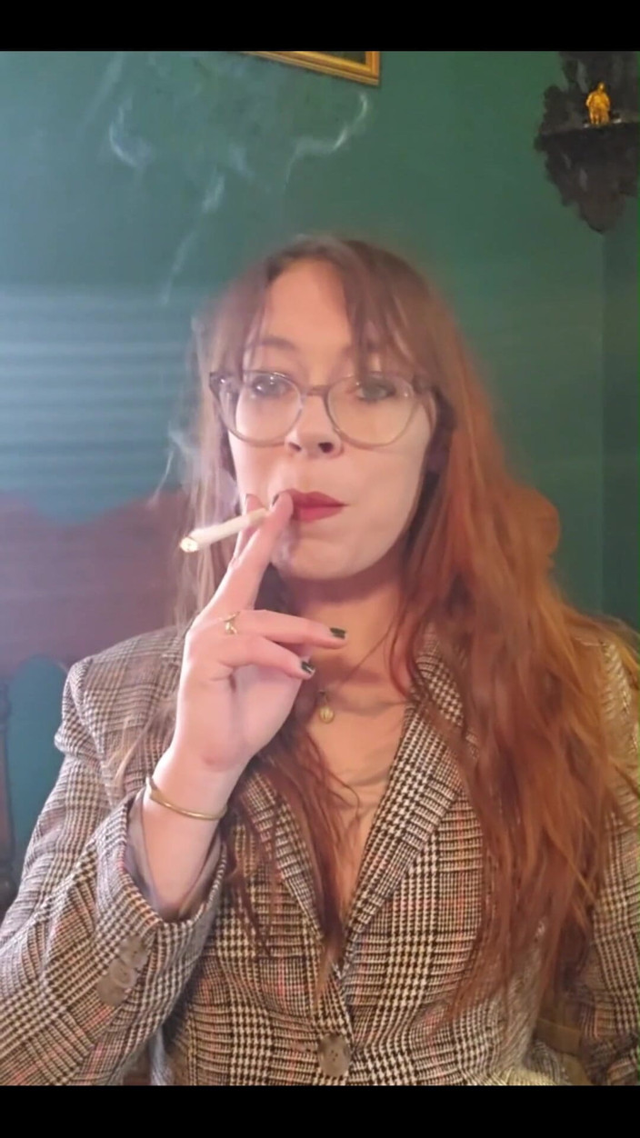 MistressThrope: Ik heb geweldige verlichting en kleine tieten