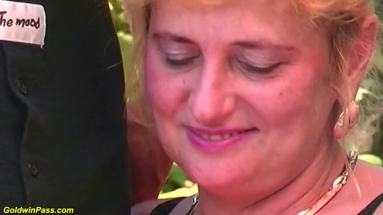 Crazy Old Moms: Redhead chubby stepmom rough outdoor fucked