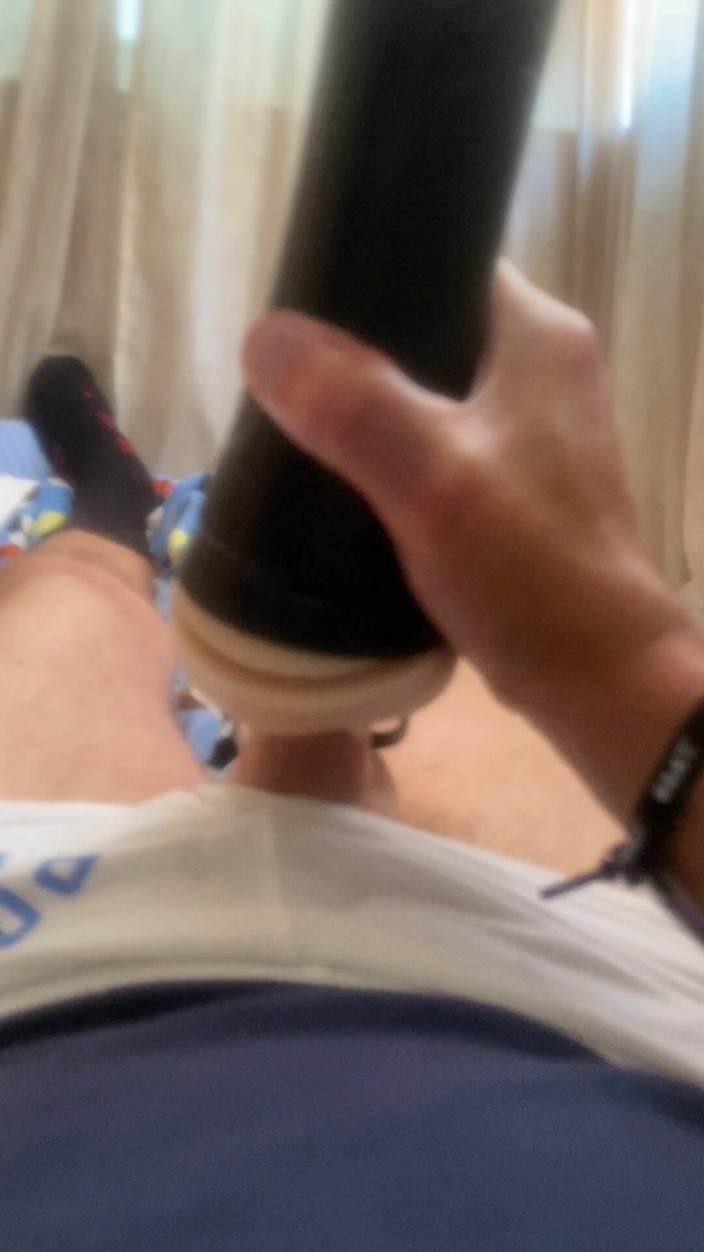 JockDad87: Jockdad87 używa swoich zabawek erotycznych, aby strzelać gorącym ładunkiem