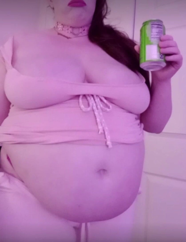 CHUBB1E_BUNN1E: 肥胖的荡妇吹箫苏打