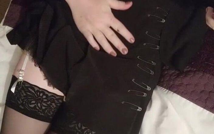 NikkiGee: Do You Think My Outfit Is Ok for Work?