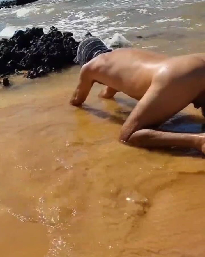 Ladysilvas: Ladysilva Nua na Praia, Venha. Fodendo minha bunda gostosa agora