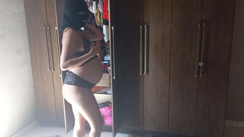 Beatriz De Jesus Silva: Scegli quale abbigliamento usare nel prossimo video, il più votato...