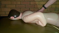 Aussie bi boy: Ostre ruchanie i strzelanie nad tyłek lalki: kolejna lalka z...