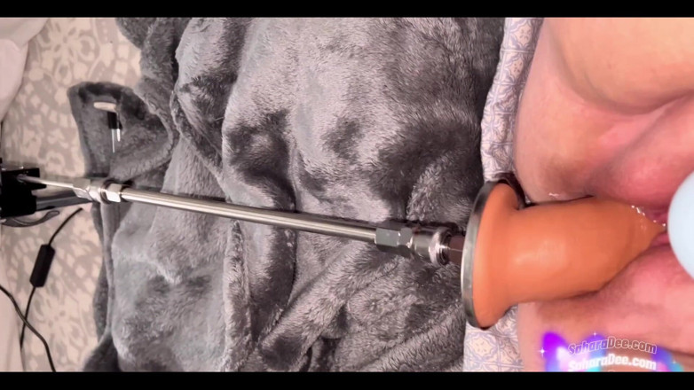 Sahara Dee: Here’s That Fuck Machine Vid I Promised I Hope You...