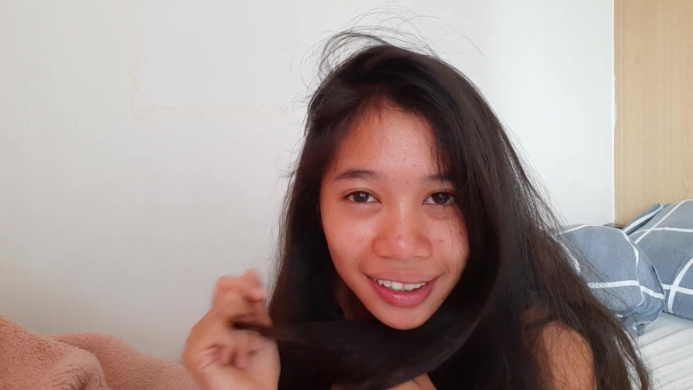 creamberryfairy: Tagalog Fucking Horny GF