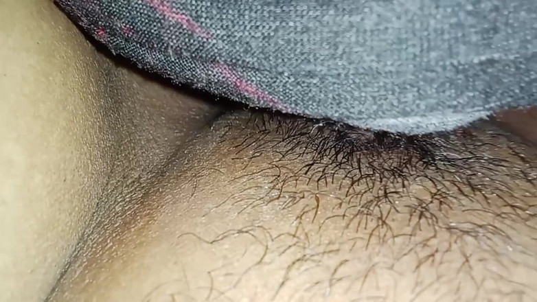 Babang endut: milf(चोदने लायक मम्मी) चूत चाटने वाली चूत का अंकुर