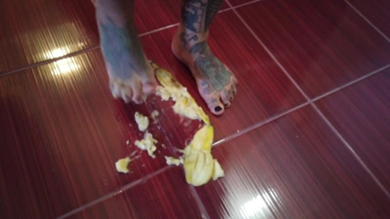 Fetish videos by Alex: Pisang dikongkek keras oleh MILF bertatu blonde