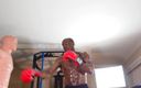 Hallelujah Johnson: Бокс тренировка основные адаптации, которые происходят от тренировки сопротивления включают стабилизацию, мукулистую выносливость, гипертрофии