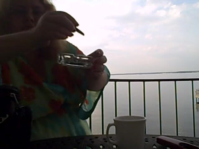 BBW nurse Vicki adventures with friends: Velká kráska brzy ráno kouří a kafe