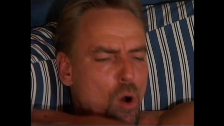 MMV films - The Original: Uctívání zadku děvka lízá špinavou díru