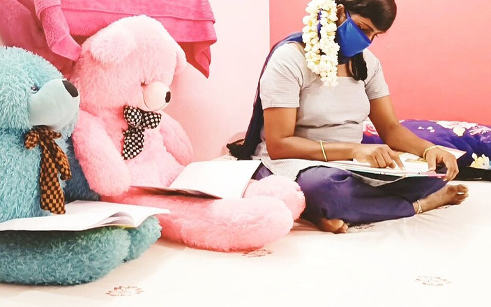 Telugu honey lips: भारतीय कॉलेज गर्ल पहली बार पड़ोसी सौतेली बहन तेलुगु की गंदी बातचीत को चोद रही है।