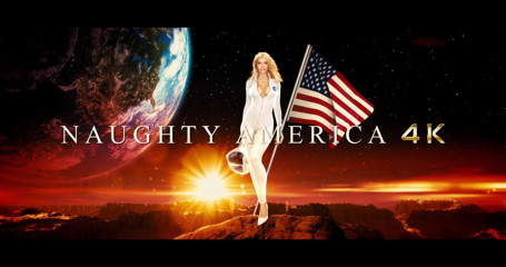 Thunder cock: Naughty America - ผู้หญิงจะขอบัตรเครดิตได้ยังไง? โดยการเย็ดกับใครก็ได้ที่มีบัตร! นั่นคือแผนของ Naomi Woods