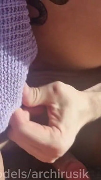 Remplir Automatiquement Le Sperme Chaud De Deux Grosses Bites De Jumelles Excitées !
