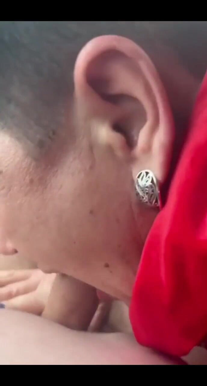 KarmenMilf: 車内で過激、熱いフェラ、そして大量の絶頂