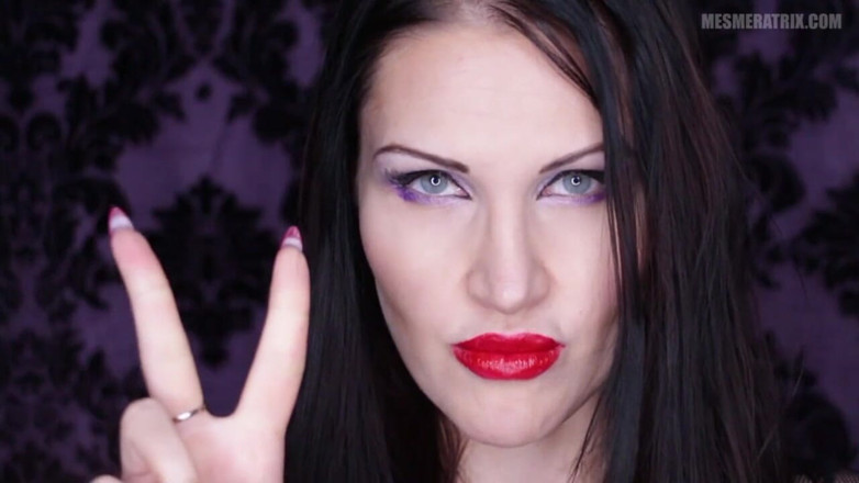 Lady Mesmeratrix Official: Заворожуючі червоні нігті