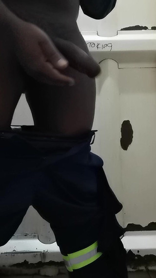 Rex Bitchington Blade: 직장 화장실