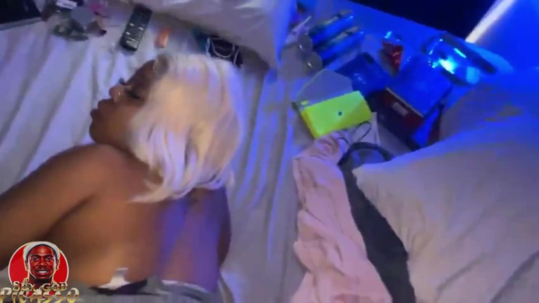 Von Made Em: Big Ole Booty Kash Creampied