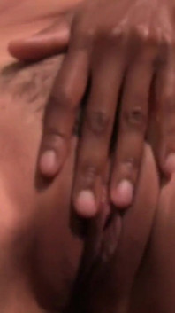 Sinn Sage Invades Ivy Sherwood's Pussy with Big Black Dildo