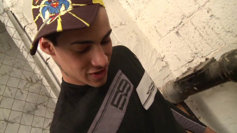 Skater Boys Studio: शुक्राणु, वीर्य और दूध.. भूमिगत बदमाश वीर्य संकलन