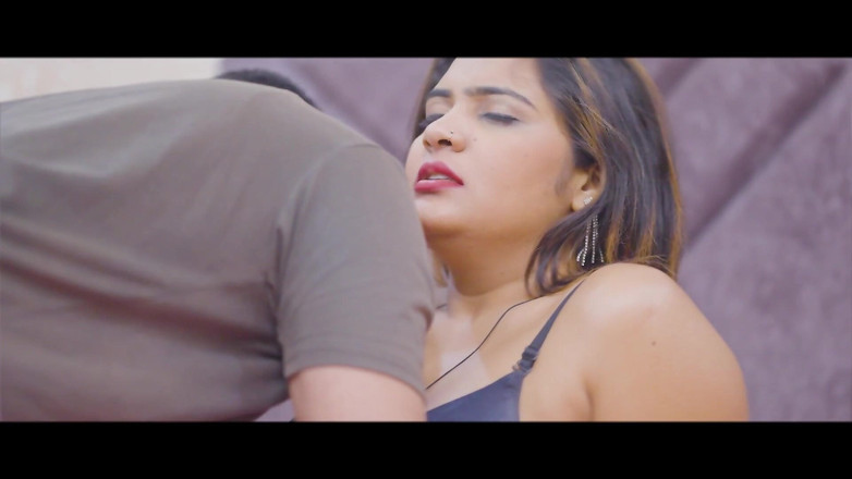 Triflicks: Durstiges bhabhi