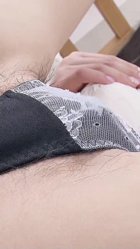 Schlankes japanisches mädchen mit großen natürlichen titten verführt zu unzensiertem JAV-creampie-fick