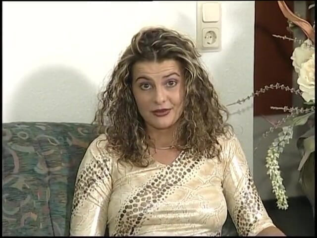 German Classic Porn videos: Dianas'ın eski ceketini mi giyiyor?