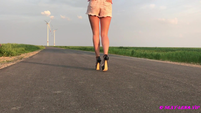 Goddess Lena: Caminata de tacón alto meseta