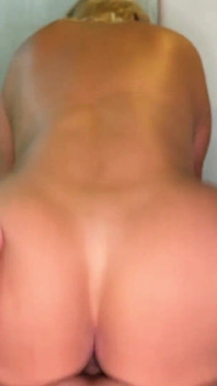 Mature Colombian Blonde with Giant Ass Likes to Fuck After the Jacuzzi Until Orgasm - Povlatingirl