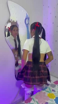 mujhe dekho, mera aanand lo aur ab aur intjaar mat karo, mujhe apna bana lo