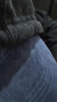 Grindr anónimo - twink chupando mi gran polla y comiendo mi semen