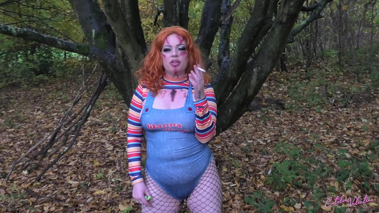 Catalia's Extreme Kink Fetish Domination Vids!: Catalia Merokok Berpakaian Cosplay