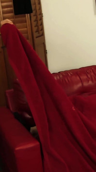 Nikita jezdí na péru nevlastního syna