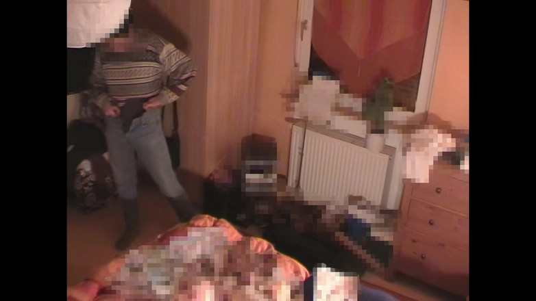 Mark Hannes: Sexdoll Менді отримує кремпай від мастурбації