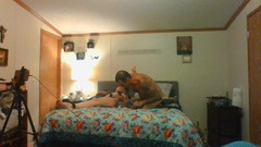 Satin Lady: Lady de satén deja que Jrock juegue con los juguetes.