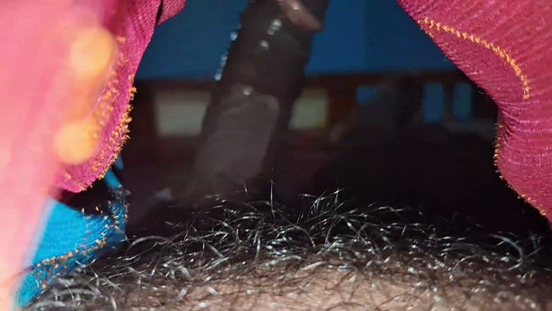 Desisouthcpl: Desi Tamil saree aunty blouse job big ass