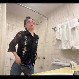 sweethanajapanese: V koupelně Subcribe Já pro Sledujte více