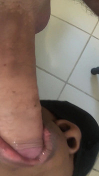 Futai interrasial adânc în gât și înghițire de spermă