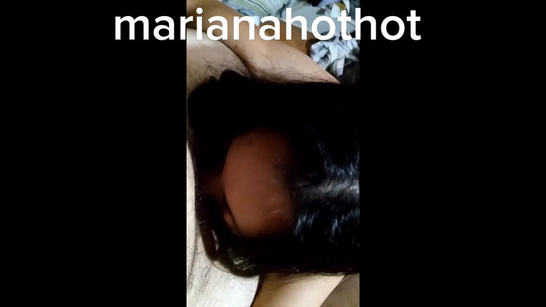 Marian sofar: Marianahothot一边和人说话一边吞下鸡巴