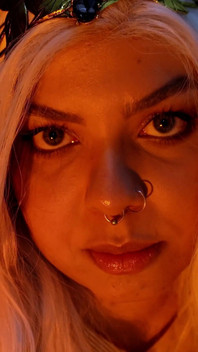 Dewi sejati memerintahkanmu, idiot!