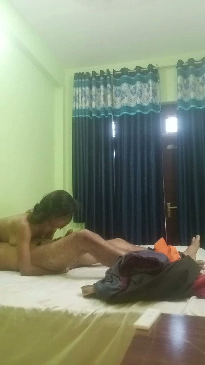 Sexy_Vandana: Apne's Girlfriend Was First Taken to Hotel Main Hotel Main.
