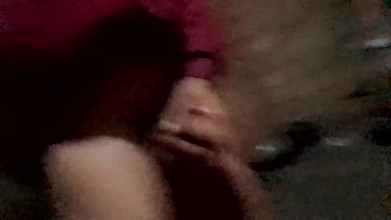 Gangbang straight: सुंदर युवा भारतीय लड़का अपने काले लॉकर रूम पुराने घर में खेल रहा है