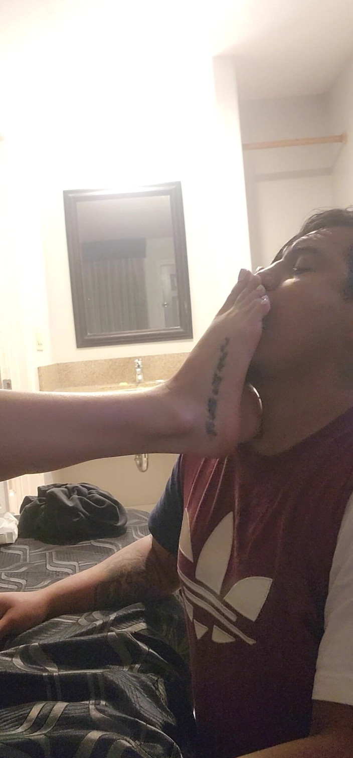 Adriano22: Adoration des pieds