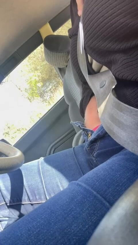 Lilith Camille: Я був такий збуджений, що мені довелося зупинитися на узбіччі дороги, щоб змусити себе підійти.