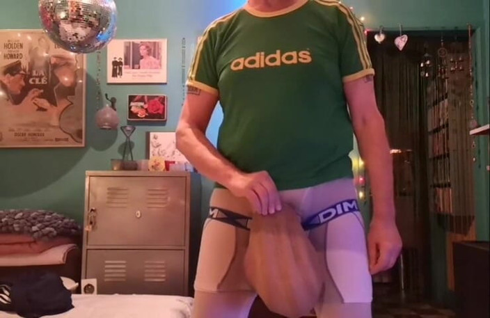 Monster_Meat_: 모든 자지에 전념하는 코듀로이 페티쉬