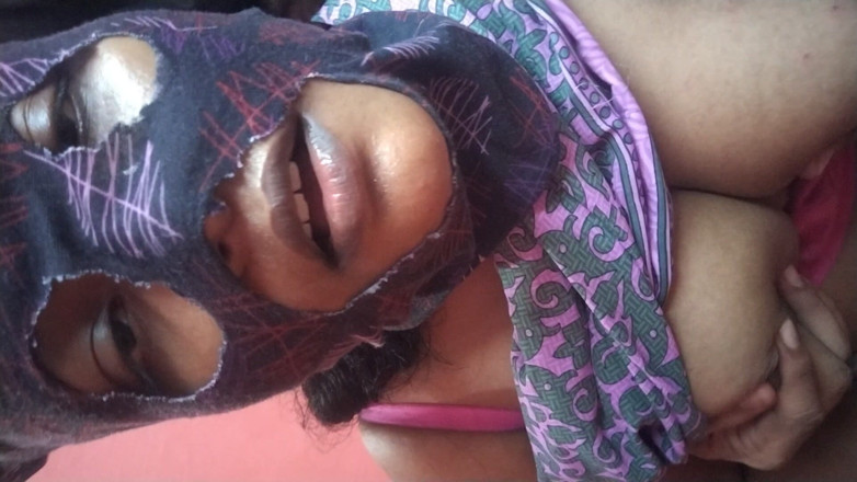 Benita sweety: Really Hot Face and Hot Moaning Threesome