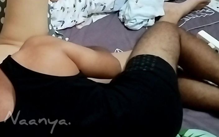 naanya: Erkek kardeşim vibratörü kafama soktu.