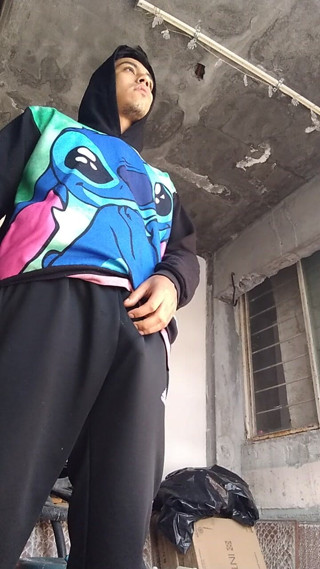 AlexAlejandro13: I Show It to You in Pants Going Down