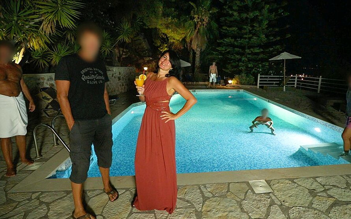 Alexandra Wett: Porno Villa의 변태 사정 파티! 내 애널은 모두를 위한! 구멍의 무료 선택!